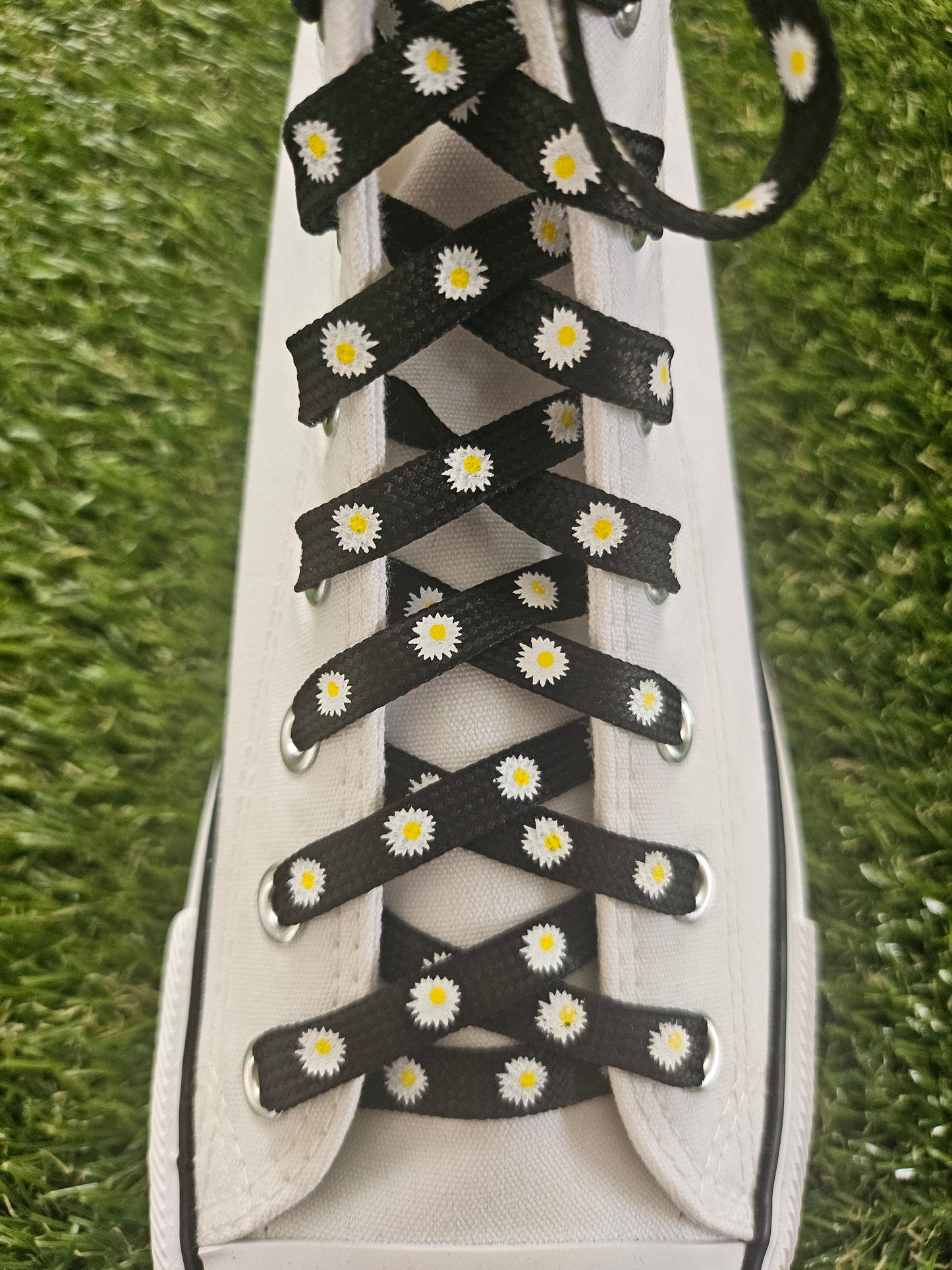 Black Daisy Shoelaces